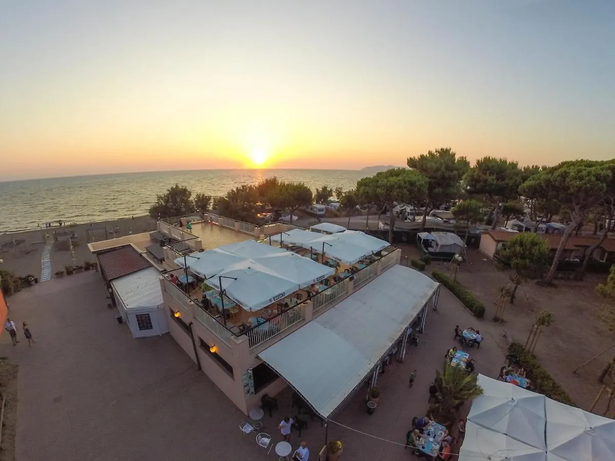 Happy Sea Home - Monolocale Sul Mare Con Piscina Albinia Apartamento